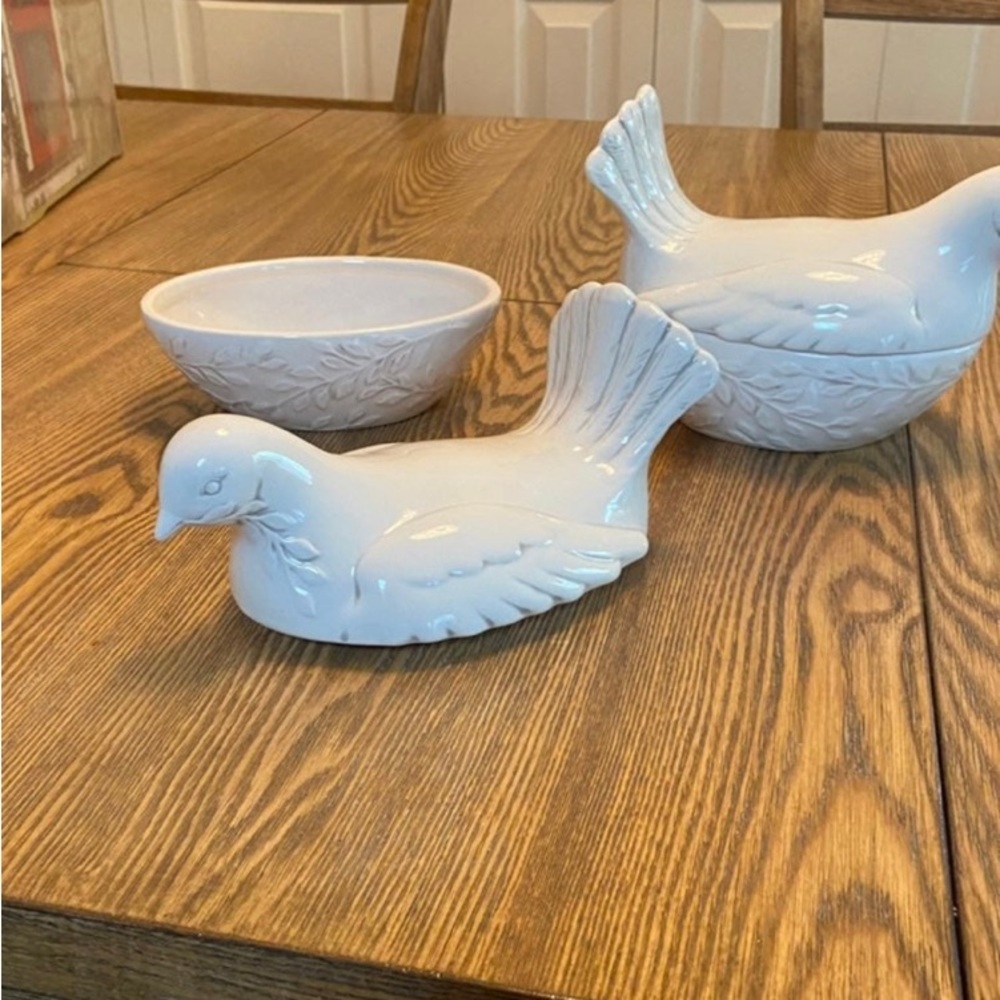 Elegant soup bowls